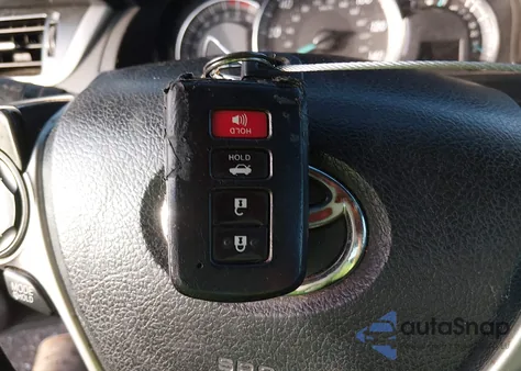 2012 Toyota Camry Se z USA, uszkodzony, nr VIN 4T1BF1FK2CU084806